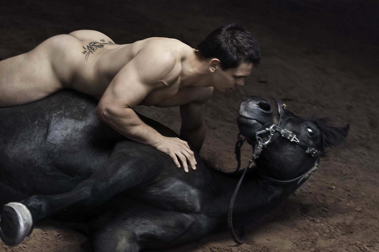 эротика мужчин с животными (118) фото